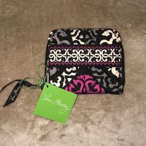 !NWT! Vera Bradley Zip-Around Waller